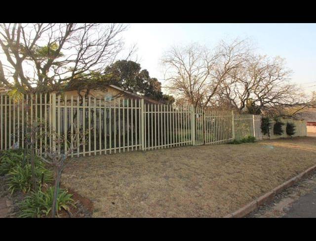3 BEDROOM HOUSE FOR SALE IN WENTWORTH PARK